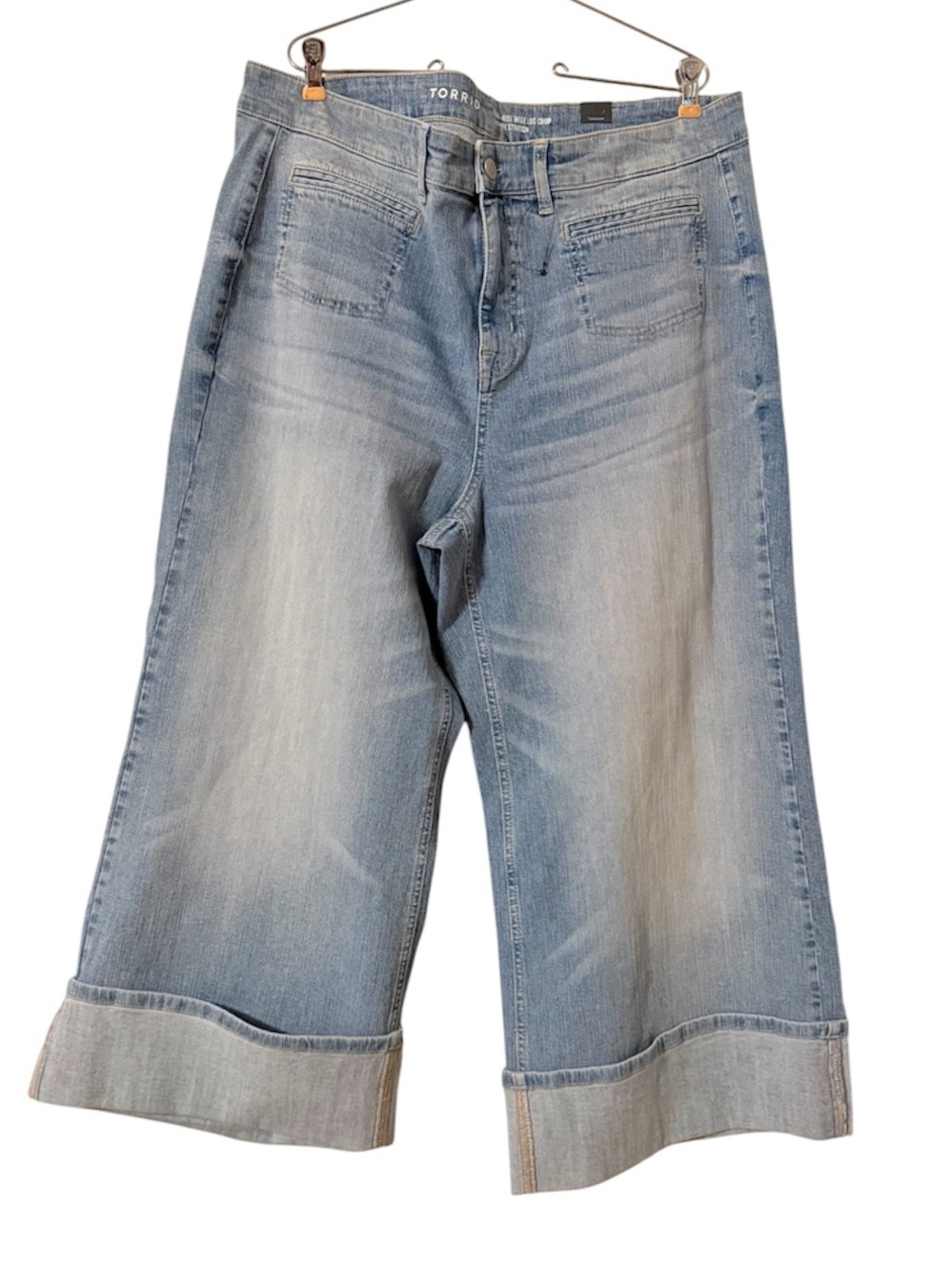 Torrid High-Rise Wide Leg Crop Light Blue Jean Sz 18 NWT - Picture 2 of 13